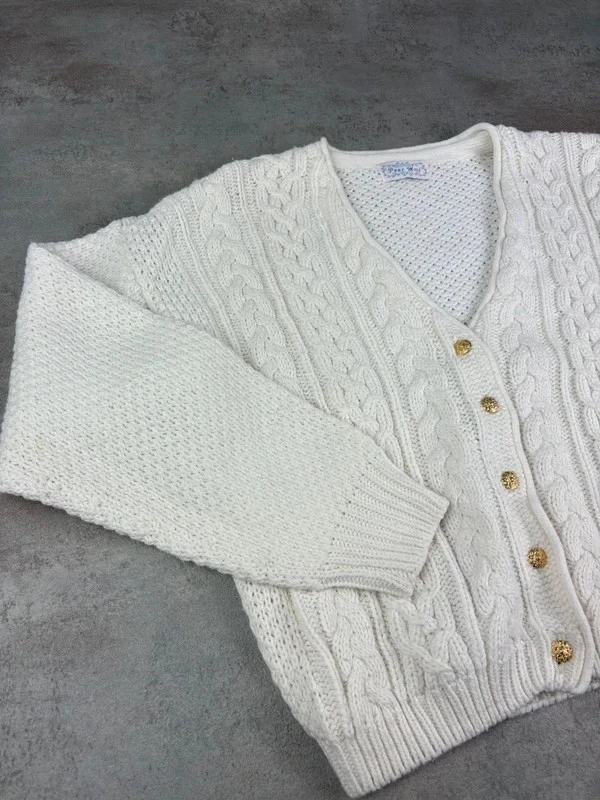 🌸 White Cardigan/Vest with Gold Buttons Vintage Size 40 🌸 – photo 2